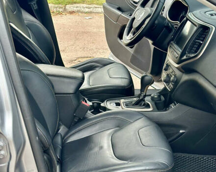 Сірий Джип Cherokee, об'ємом двигуна 3.24 л та пробігом 228 тис. км за 12950 $, фото 25 на Automoto.ua
