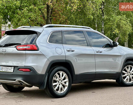 Сірий Джип Cherokee, об'ємом двигуна 3.24 л та пробігом 228 тис. км за 12950 $, фото 3 на Automoto.ua