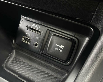 Серый Джип Чероки, объемом двигателя 3.24 л и пробегом 352 тыс. км за 12500 $, фото 33 на Automoto.ua