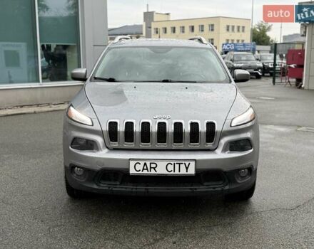 Сірий Джип Cherokee, об'ємом двигуна 3.24 л та пробігом 157 тис. км за 13900 $, фото 1 на Automoto.ua