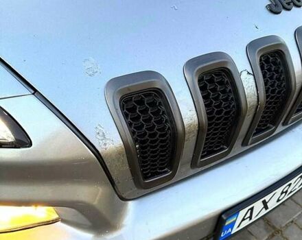 Серый Джип Чероки, объемом двигателя 2.4 л и пробегом 270 тыс. км за 14000 $, фото 6 на Automoto.ua