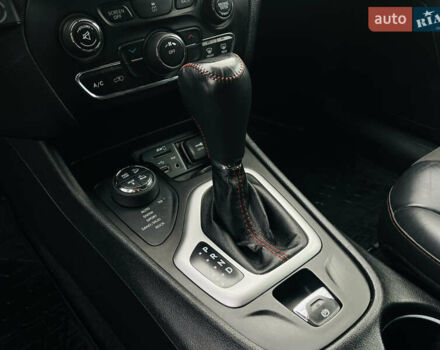 Серый Джип Чероки, объемом двигателя 2.36 л и пробегом 169 тыс. км за 12600 $, фото 24 на Automoto.ua