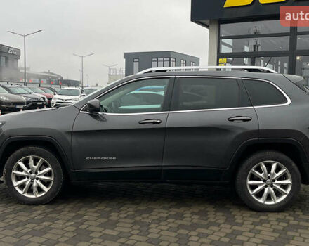 Серый Джип Чероки, объемом двигателя 3.24 л и пробегом 243 тыс. км за 12900 $, фото 3 на Automoto.ua