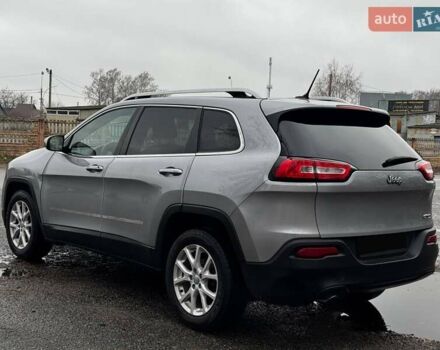Сірий Джип Cherokee, об'ємом двигуна 2.36 л та пробігом 140 тис. км за 11852 $, фото 11 на Automoto.ua