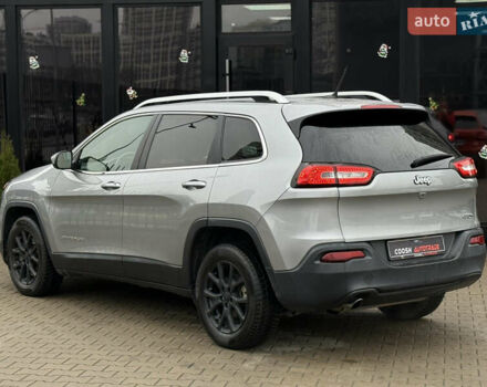 Сірий Джип Cherokee, об'ємом двигуна 2.36 л та пробігом 190 тис. км за 12000 $, фото 9 на Automoto.ua