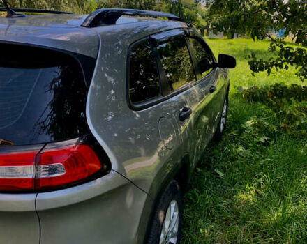 Серый Джип Чероки, объемом двигателя 2.4 л и пробегом 230 тыс. км за 12400 $, фото 10 на Automoto.ua