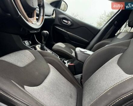 Сірий Джип Cherokee, об'ємом двигуна 2.36 л та пробігом 140 тис. км за 11852 $, фото 23 на Automoto.ua