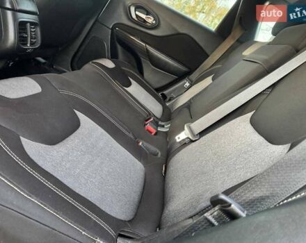 Джип Cherokee 2015 у Ахтырке на Automoto.ua Сірий Джип Cherokee, об'ємом двигуна 2.4 л та пробігом 145 тис. км за 11850 $, фото 29 на Automoto.ua