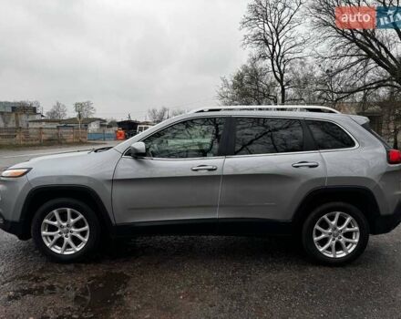 Сірий Джип Cherokee, об'ємом двигуна 2.36 л та пробігом 140 тис. км за 11852 $, фото 10 на Automoto.ua