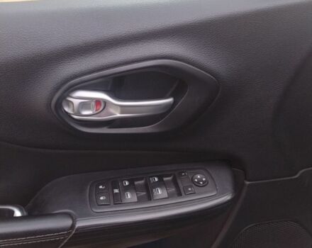 Сірий Джип Cherokee, об'ємом двигуна 2.4 л та пробігом 177 тис. км за 12400 $, фото 18 на Automoto.ua