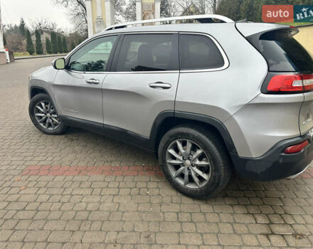 Серый Джип Чероки, объемом двигателя 3.24 л и пробегом 200 тыс. км за 11300 $, фото 3 на Automoto.ua