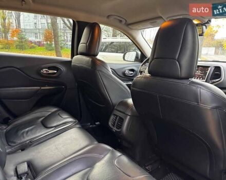 Сірий Джип Cherokee, об'ємом двигуна 3.2 л та пробігом 224 тис. км за 12290 $, фото 28 на Automoto.ua