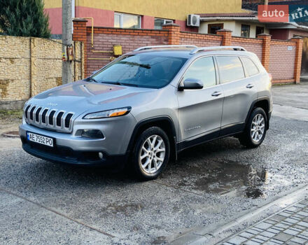Сірий Джип Cherokee, об'ємом двигуна 2.36 л та пробігом 122 тис. км за 11800 $, фото 1 на Automoto.ua