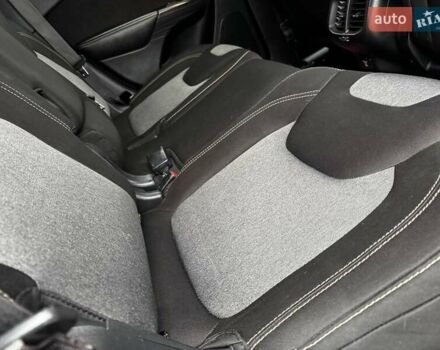 Сірий Джип Cherokee, об'ємом двигуна 2.36 л та пробігом 140 тис. км за 11852 $, фото 34 на Automoto.ua