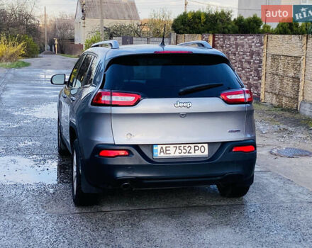 Сірий Джип Cherokee, об'ємом двигуна 2.36 л та пробігом 122 тис. км за 11800 $, фото 4 на Automoto.ua