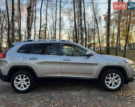 Джип Cherokee 2015 у Ахтырке на Automoto.ua Сірий Джип Cherokee, об'ємом двигуна 2.4 л та пробігом 145 тис. км за 11850 $, фото 3 на Automoto.ua