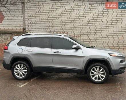 Серый Джип Чероки, объемом двигателя 3.24 л и пробегом 195 тыс. км за 14800 $, фото 3 на Automoto.ua