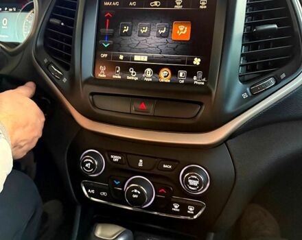 Сірий Джип Cherokee, об'ємом двигуна 2.4 л та пробігом 270 тис. км за 14000 $, фото 13 на Automoto.ua