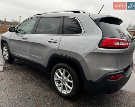 Сірий Джип Cherokee, об'ємом двигуна 2.36 л та пробігом 140 тис. км за 11852 $, фото 18 на Automoto.ua