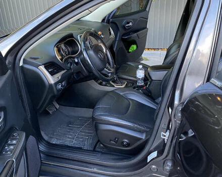 Сірий Джип Cherokee, об'ємом двигуна 2.36 л та пробігом 186 тис. км за 14900 $, фото 6 на Automoto.ua