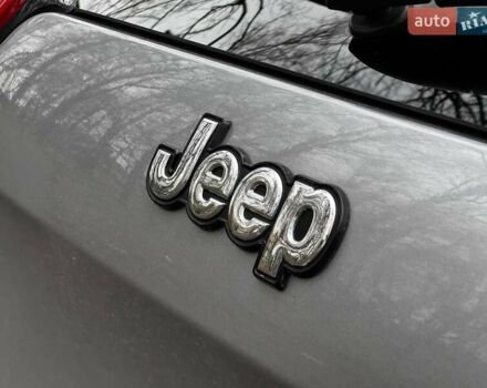 Сірий Джип Cherokee, об'ємом двигуна 2.36 л та пробігом 140 тис. км за 11852 $, фото 16 на Automoto.ua