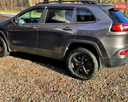 Сірий Джип Cherokee, об'ємом двигуна 2.36 л та пробігом 146 тис. км за 14500 $, фото 20 на Automoto.ua