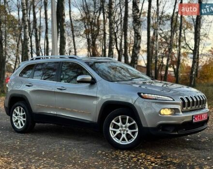 Джип Cherokee 2015 у Ахтырке на Automoto.ua Сірий Джип Cherokee, об'ємом двигуна 2.4 л та пробігом 145 тис. км за 11850 $, фото 9 на Automoto.ua