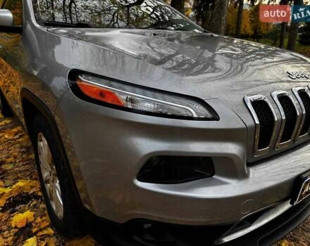 Сірий Джип Cherokee, об'ємом двигуна 3.2 л та пробігом 224 тис. км за 12290 $, фото 3 на Automoto.ua