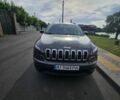 Серый Джип Чероки, объемом двигателя 3.2 л и пробегом 177 тыс. км за 11000 $, фото 2 на Automoto.ua