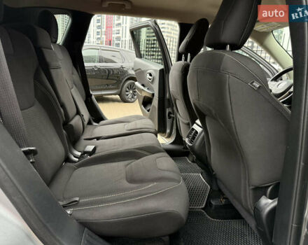 Сірий Джип Cherokee, об'ємом двигуна 2.36 л та пробігом 190 тис. км за 12000 $, фото 16 на Automoto.ua