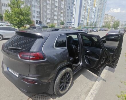 Сірий Джип Cherokee, об'ємом двигуна 3.2 л та пробігом 112 тис. км за 13000 $, фото 5 на Automoto.ua
