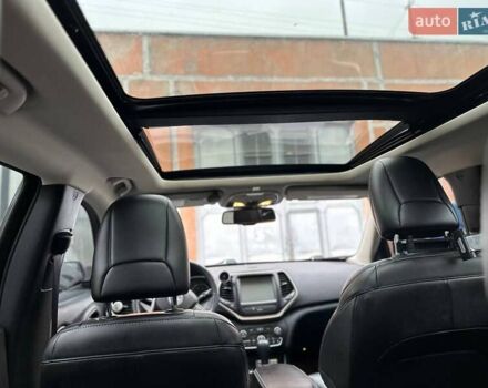 Серый Джип Чероки, объемом двигателя 3.24 л и пробегом 195 тыс. км за 14800 $, фото 29 на Automoto.ua