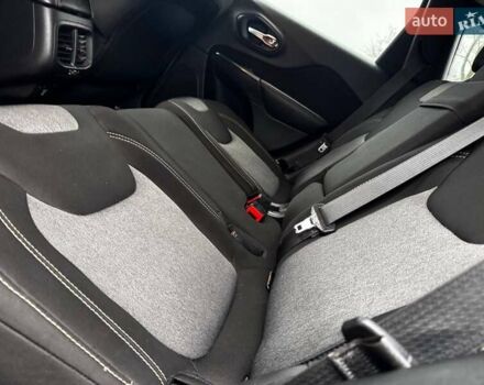 Сірий Джип Cherokee, об'ємом двигуна 2.36 л та пробігом 140 тис. км за 11852 $, фото 30 на Automoto.ua