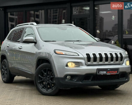 Сірий Джип Cherokee, об'ємом двигуна 2.36 л та пробігом 190 тис. км за 12000 $, фото 1 на Automoto.ua