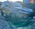 Сірий Джип Cherokee, об'ємом двигуна 3.24 л та пробігом 165 тис. км за 17800 $, фото 4 на Automoto.ua