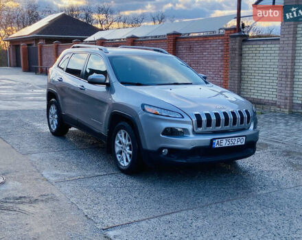 Сірий Джип Cherokee, об'ємом двигуна 2.36 л та пробігом 122 тис. км за 11800 $, фото 8 на Automoto.ua