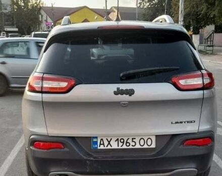 Серый Джип Чероки, объемом двигателя 2.36 л и пробегом 125 тыс. км за 15500 $, фото 3 на Automoto.ua