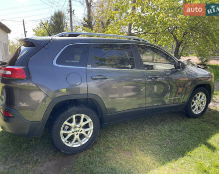 Сірий Джип Cherokee, об'ємом двигуна 2.36 л та пробігом 195 тис. км за 13950 $, фото 7 на Automoto.ua