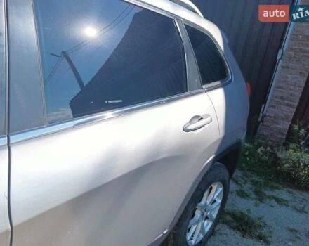 Сірий Джип Cherokee, об'ємом двигуна 2.36 л та пробігом 185 тис. км за 12999 $, фото 27 на Automoto.ua