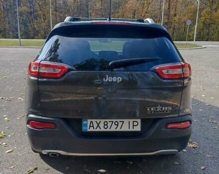 Серый Джип Чероки, объемом двигателя 2.36 л и пробегом 216 тыс. км за 12600 $, фото 7 на Automoto.ua