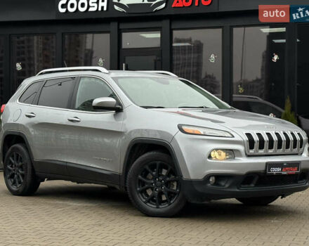 Сірий Джип Cherokee, об'ємом двигуна 2.36 л та пробігом 190 тис. км за 12000 $, фото 4 на Automoto.ua