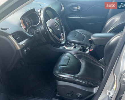 Сірий Джип Cherokee, об'ємом двигуна 3.2 л та пробігом 224 тис. км за 14490 $, фото 20 на Automoto.ua