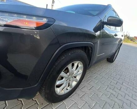 Серый Джип Чероки, объемом двигателя 2.36 л и пробегом 186 тыс. км за 15700 $, фото 83 на Automoto.ua