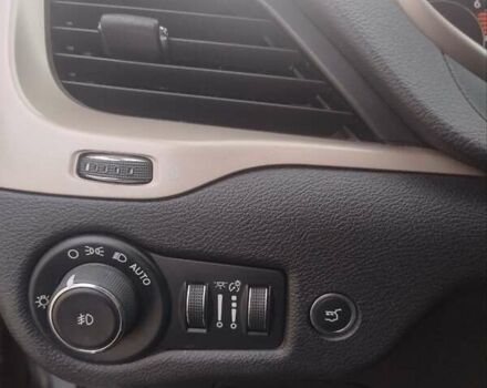 Серый Джип Чероки, объемом двигателя 2.4 л и пробегом 177 тыс. км за 12400 $, фото 11 на Automoto.ua