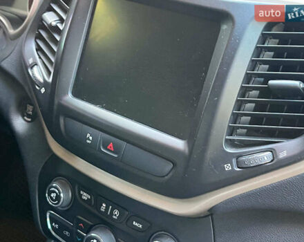 Сірий Джип Cherokee, об'ємом двигуна 3.2 л та пробігом 224 тис. км за 14490 $, фото 35 на Automoto.ua