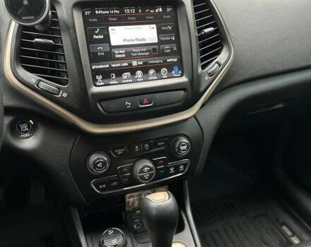 Серый Джип Чероки, объемом двигателя 3.24 л и пробегом 195 тыс. км за 14800 $, фото 13 на Automoto.ua