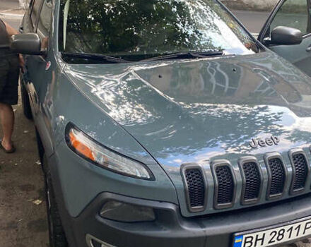 Сірий Джип Cherokee, об'ємом двигуна 3.24 л та пробігом 190 тис. км за 18000 $, фото 12 на Automoto.ua
