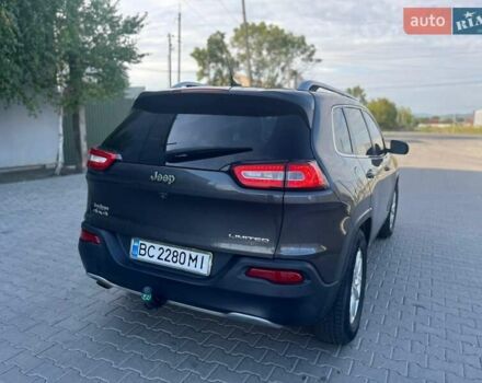 Серый Джип Чероки, объемом двигателя 2.36 л и пробегом 186 тыс. км за 15700 $, фото 4 на Automoto.ua