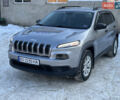 Серый Джип Чероки, объемом двигателя 2.36 л и пробегом 267 тыс. км за 12500 $, фото 1 на Automoto.ua