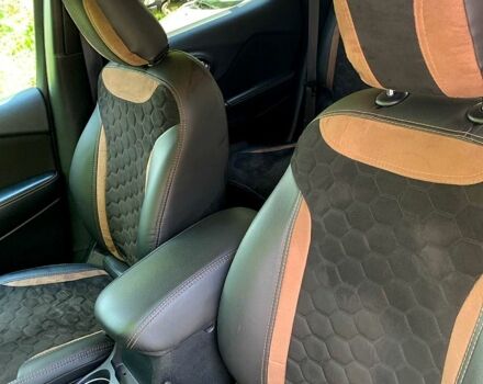 Сірий Джип Cherokee, об'ємом двигуна 2.4 л та пробігом 167 тис. км за 13500 $, фото 9 на Automoto.ua